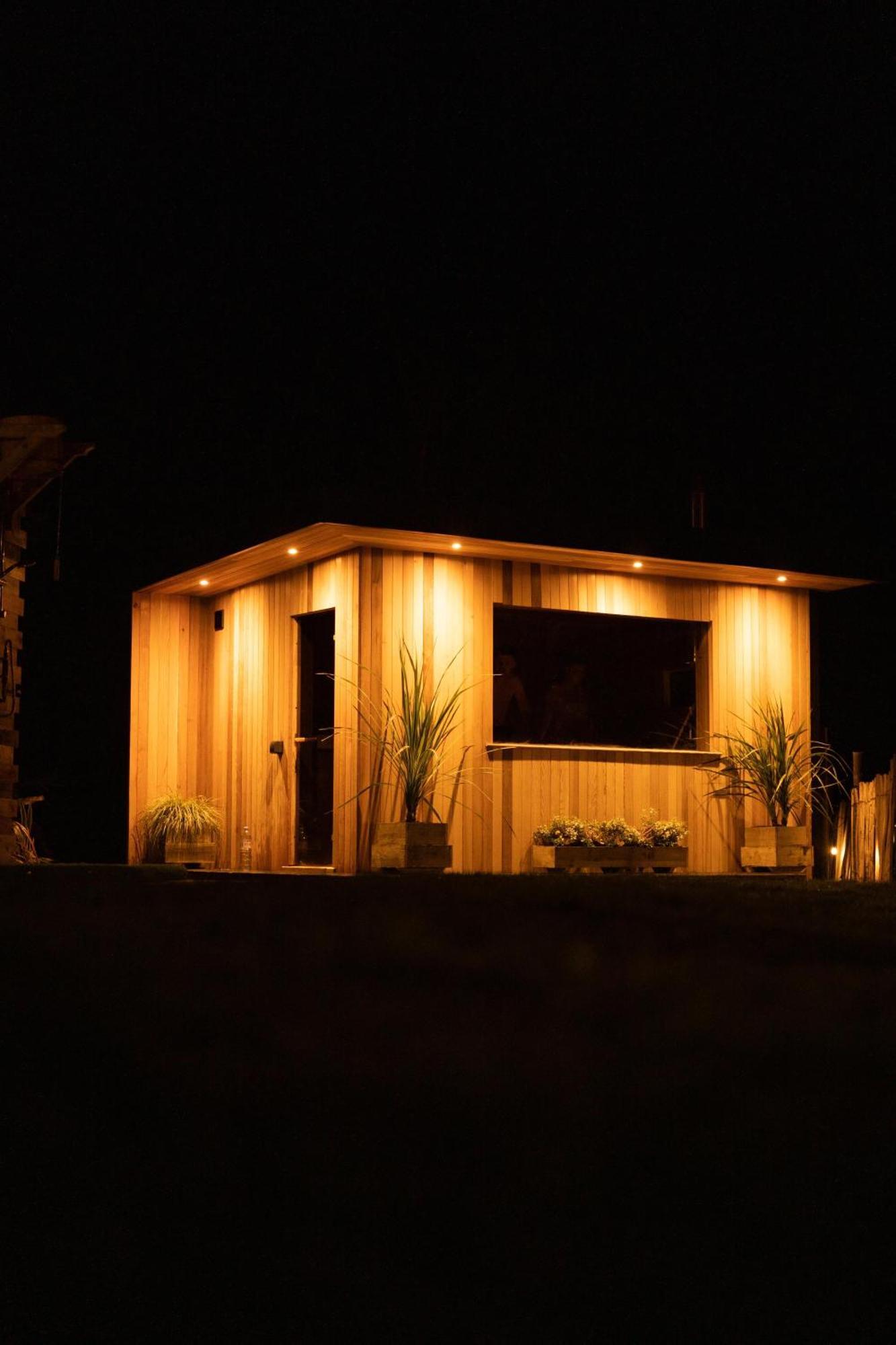 Rostrevor Mountain Lodge - Glamping Pods - Revive Sauna & Hot Tubs Zewnętrze zdjęcie